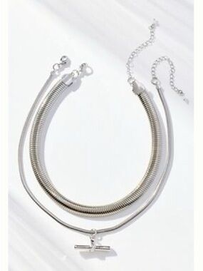 Layered herringbone Bar Pendant necklace